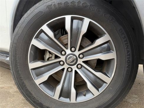 Used 2019 Nissan Armada SL w/ Premium Package image 10