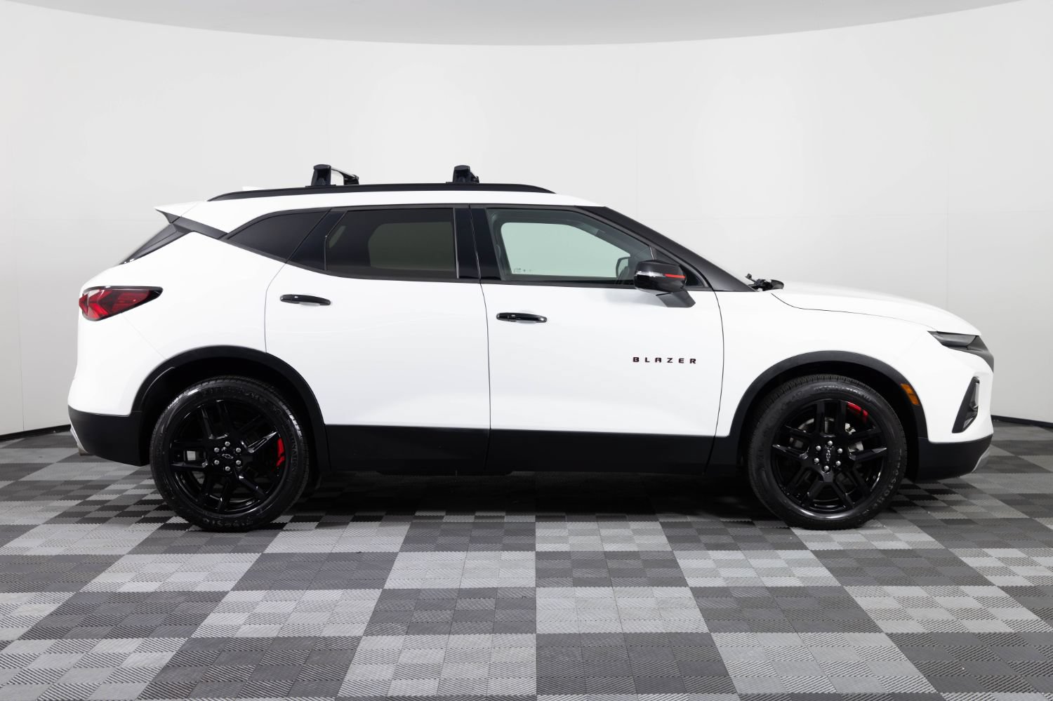 Used 2020 Chevrolet Blazer LT w/ Redline Edition AWD/4WD image 9