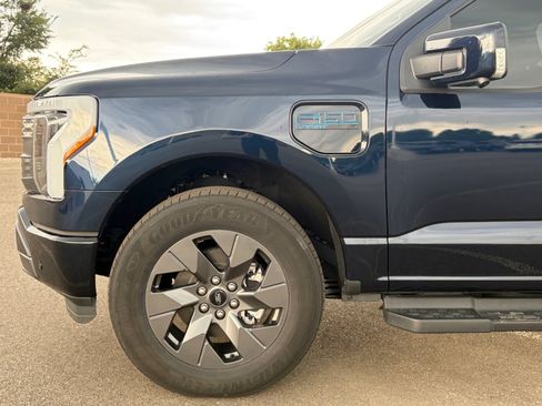 Used 2024 Ford F150 Lightning Lariat AWD/4WD image 11