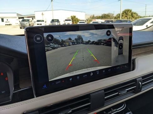 Used 2025 Lincoln Corsair Reserve w/ Rear Removable Package Tray image 28