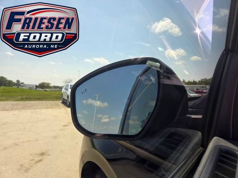 Used 2025 Ford Expedition Platinum w/ Driver's Package AWD/4WD image 11