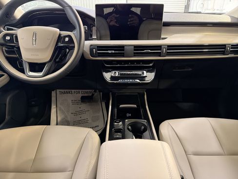 New 2026 Lincoln Corsair Premiere FWD image 22