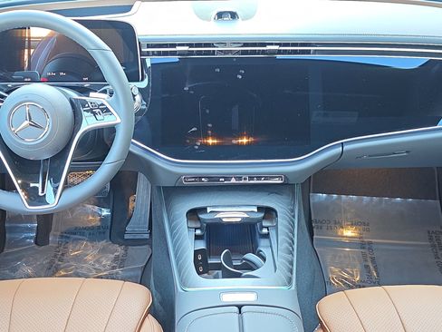 Used 2026 Mercedes-Benz E 450 4MATIC Sedan image 12