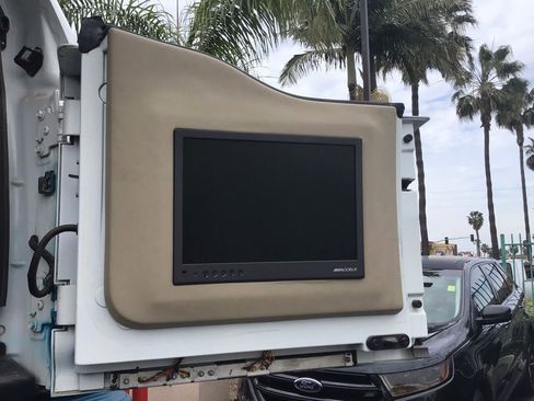 Used 2000 Ford Excursion Limited image 26