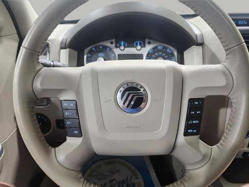 Used 2010 Mercury Mariner 4WD image 11