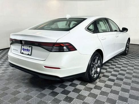Certified 2023 Honda Accord EX image 7