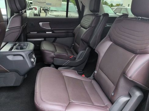 New 2026 Ford Expedition Max Platinum w/ Platinum Ultimate Package AWD/4WD image 14