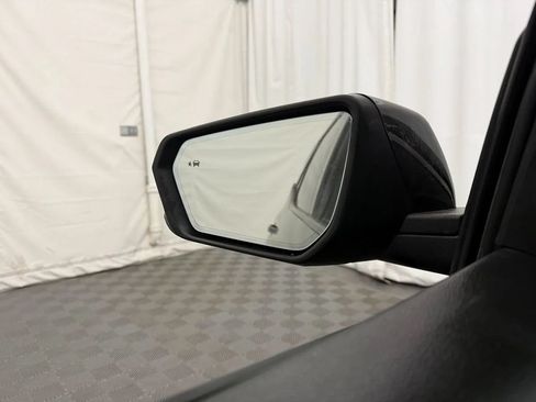 Used 2021 GMC Terrain SLT w/ Infotainment Package II FWD image 16