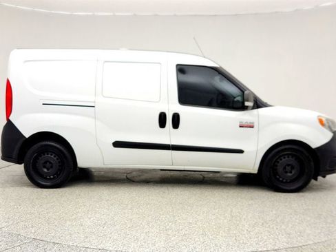Used 2018 RAM ProMaster City Tradesman image 4