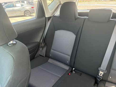 Used 2025 Kia Soul LX w/ LX Technology Package FWD image 37