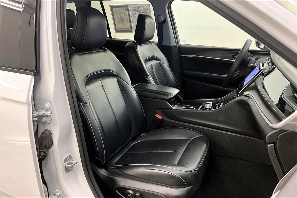 Used 2024 Jeep Grand Cherokee Limited 4xe AWD/4WD image 6