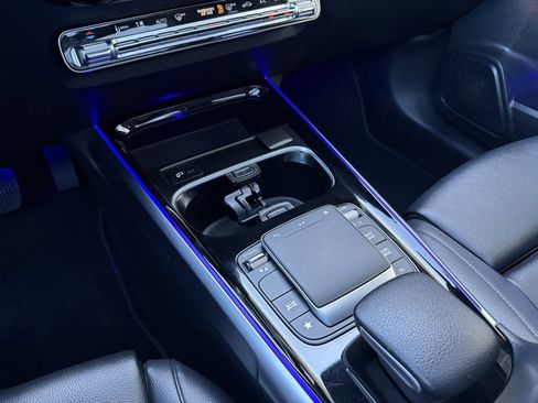 Certified 2023 Mercedes-Benz GLB 250 4MATIC image 24