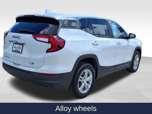 Used 2023 GMC Terrain SLE FWD image 9