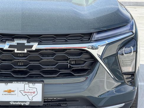 New 2026 Chevrolet Trax LT w/ Driver Confidence Package image 8