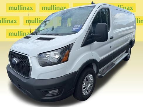 Certified 2025 Ford Transit 250 Low Roof w/ Exterior Upgrade Package RWD image 32