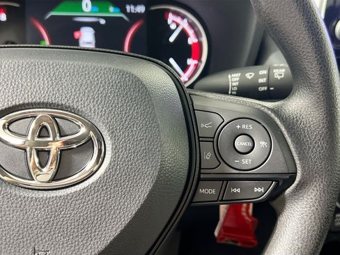Used 2025 Toyota RAV4 LE FWD image 19