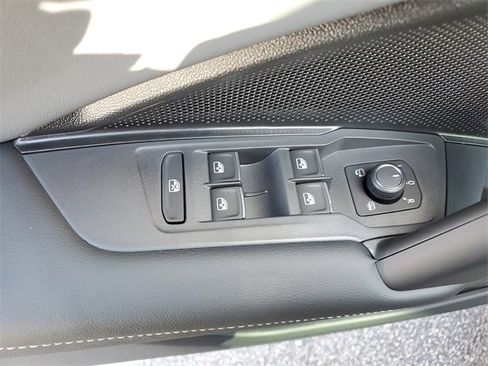 New 2026 Volkswagen Tiguan SEL R-Line image 24