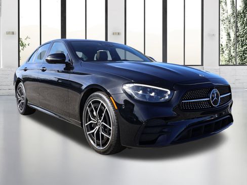 Used 2022 Mercedes-Benz E 450 4MATIC Sedan image 7