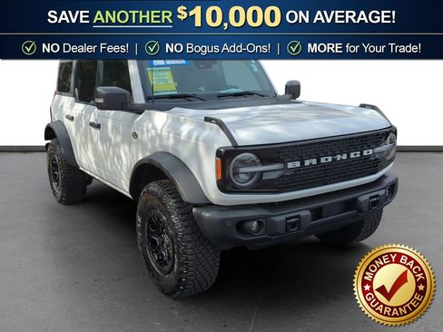 Used 2023 Ford Bronco Wildtrak image 10