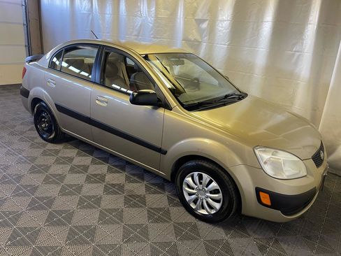 Used 2007 Kia Rio LX FWD image 7