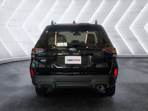 Used 2025 Subaru Forester Limited image 5