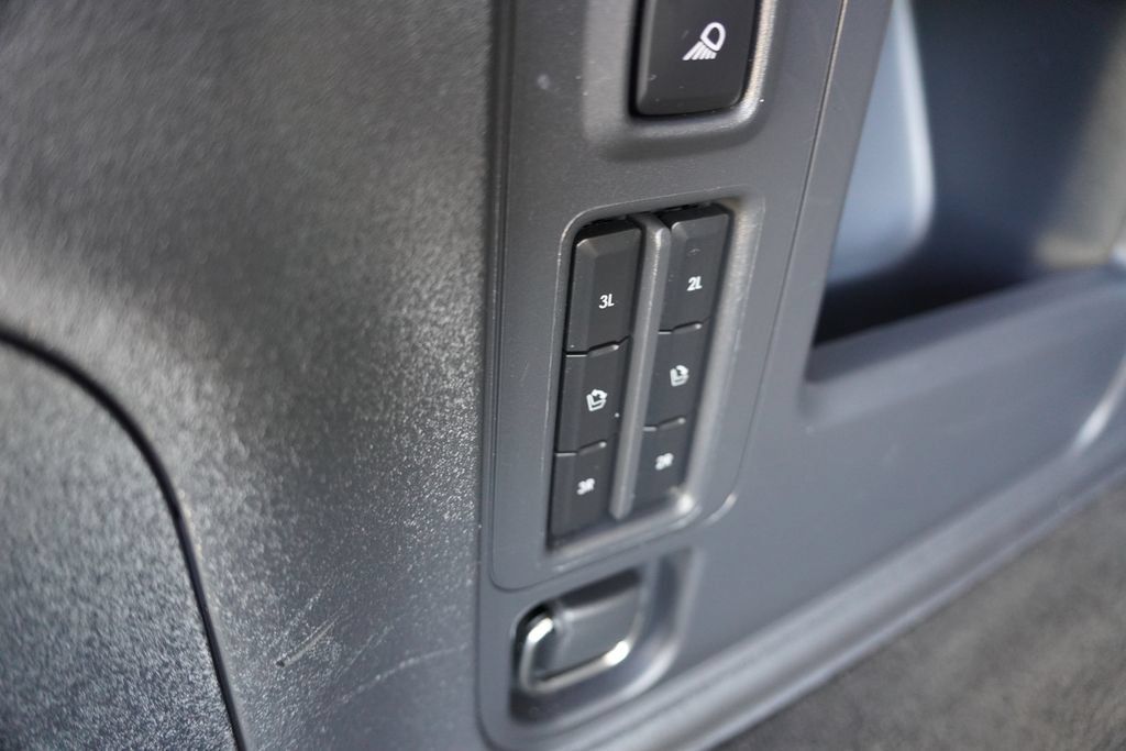 Used 2025 Lincoln Navigator Reserve AWD/4WD image 25