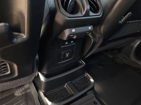 New 2026 Jeep Wrangler Unlimited Rubicon AWD/4WD image 11