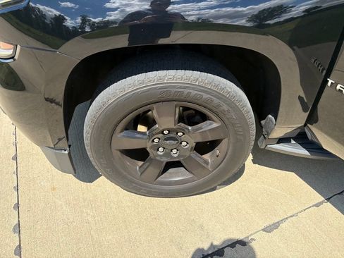 Used 2019 Chevrolet Tahoe LT AWD/4WD image 32