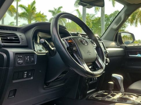 Used 2023 Toyota 4Runner TRD Off-Road Premium w/ Moonroof Package AWD/4WD image 9