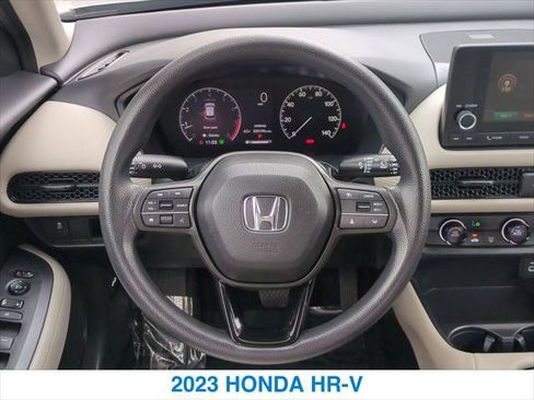 Used 2023 Honda HR-V LX image 15