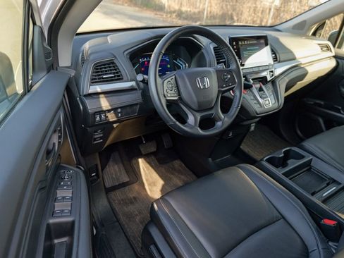 Used 2023 Honda Odyssey EX-L image 16