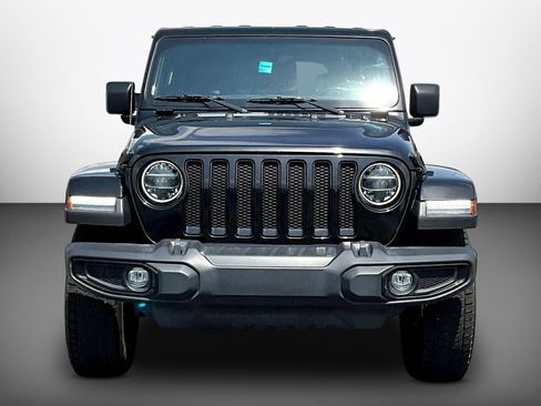 Used 2022 Jeep Wrangler Unlimited Sahara AWD/4WD image 2