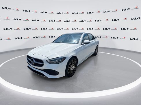 Used 2025 Mercedes-Benz C 300 Sedan image 4
