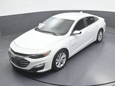 Used 2025 Chevrolet Malibu LT FWD image 48
