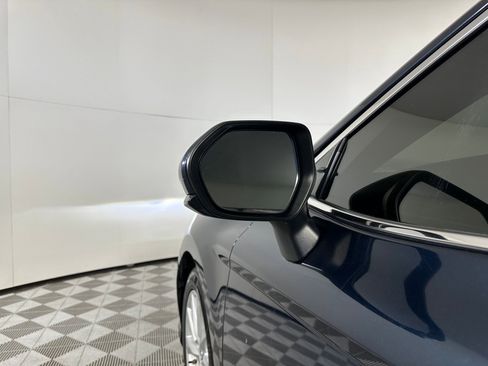 Used 2019 Toyota Camry L image 22