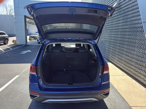 Used 2022 Volkswagen Taos SE w/ Driver Assistance Package image 7