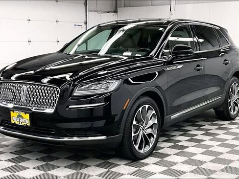 Used 2022 Lincoln Nautilus Reserve AWD/4WD image 11