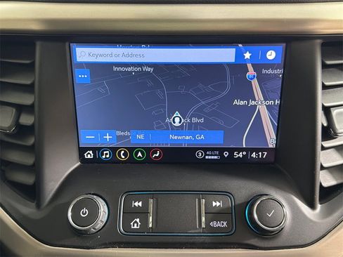 Used 2021 GMC Acadia Denali w/ Denali Technology Package image 3