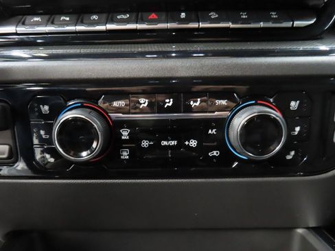 Used 2025 Chevrolet Silverado 1500 ZR2 w/ Technology Package image 55