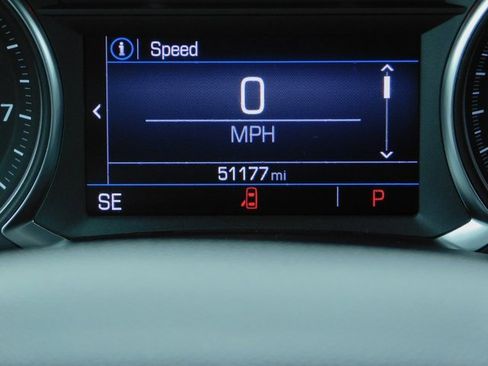 Used 2022 GMC Terrain SLE image 17