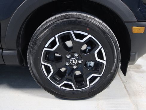 New 2026 Ford Bronco Sport Outer Banks w/ Outer Banks Tech Package+ AWD/4WD image 30