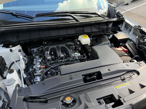 New 2025 Nissan Pathfinder SV image 16