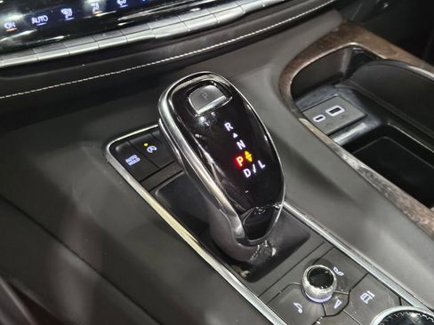 Used 2021 Cadillac Escalade Sport Platinum AWD/4WD image 21
