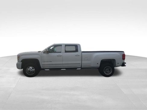 Used 2015 GMC Sierra 3500 Denali w/ Duramax Plus Package image 5