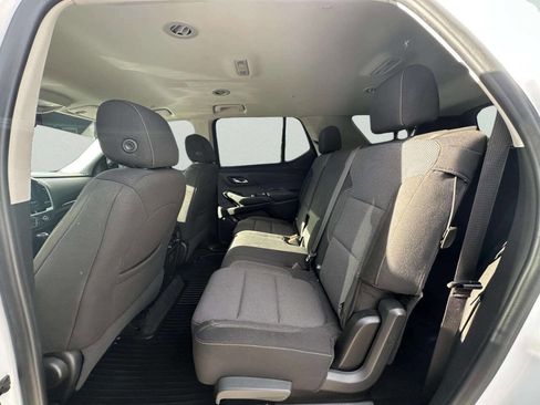 Used 2019 Chevrolet Traverse LS AWD/4WD image 16