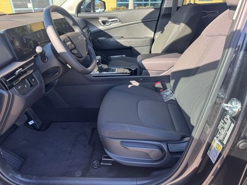 New 2026 Kia Sportage LX w/ LX Convenience Package FWD image 14
