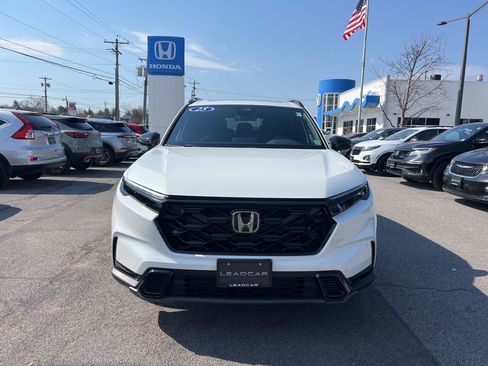 Used 2025 Honda CR-V Sport image 8