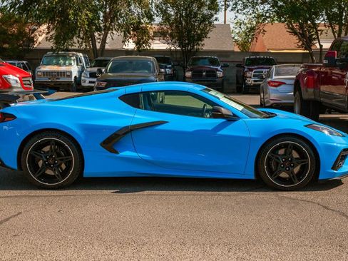 Used 2022 Chevrolet Corvette Stingray Preferred Cpe w/ Z51 Performance Package RWD image 5