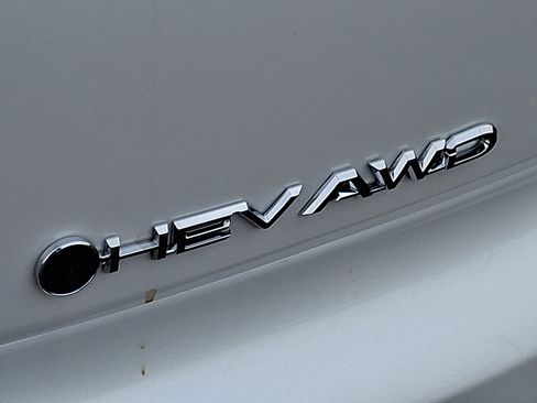 New 2025 Toyota Crown Signia Limited image 15