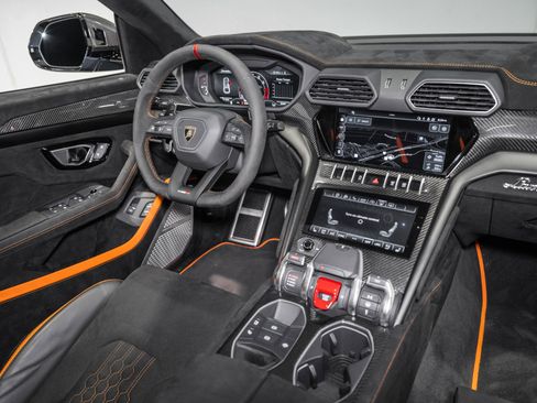 Used 2024 Lamborghini Urus Performante image 31